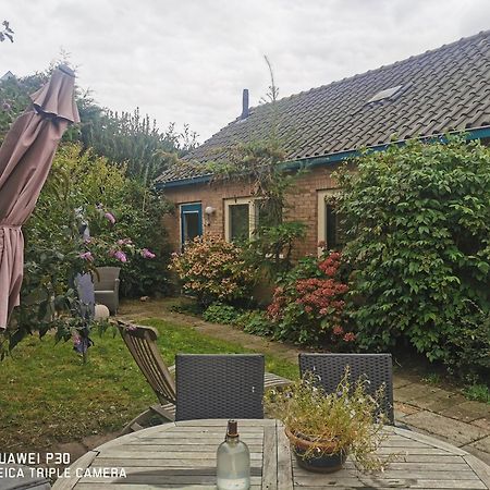 Cottage Egmond-Binnen Met Besloten Tuin Exterior photo