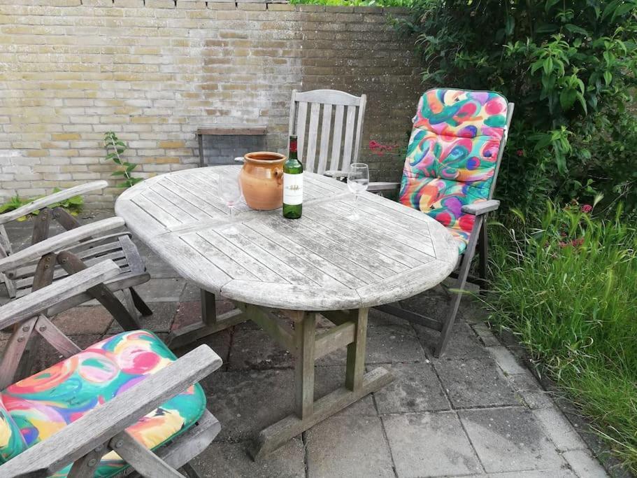 Cottage Egmond-Binnen Met Besloten Tuin Exterior photo
